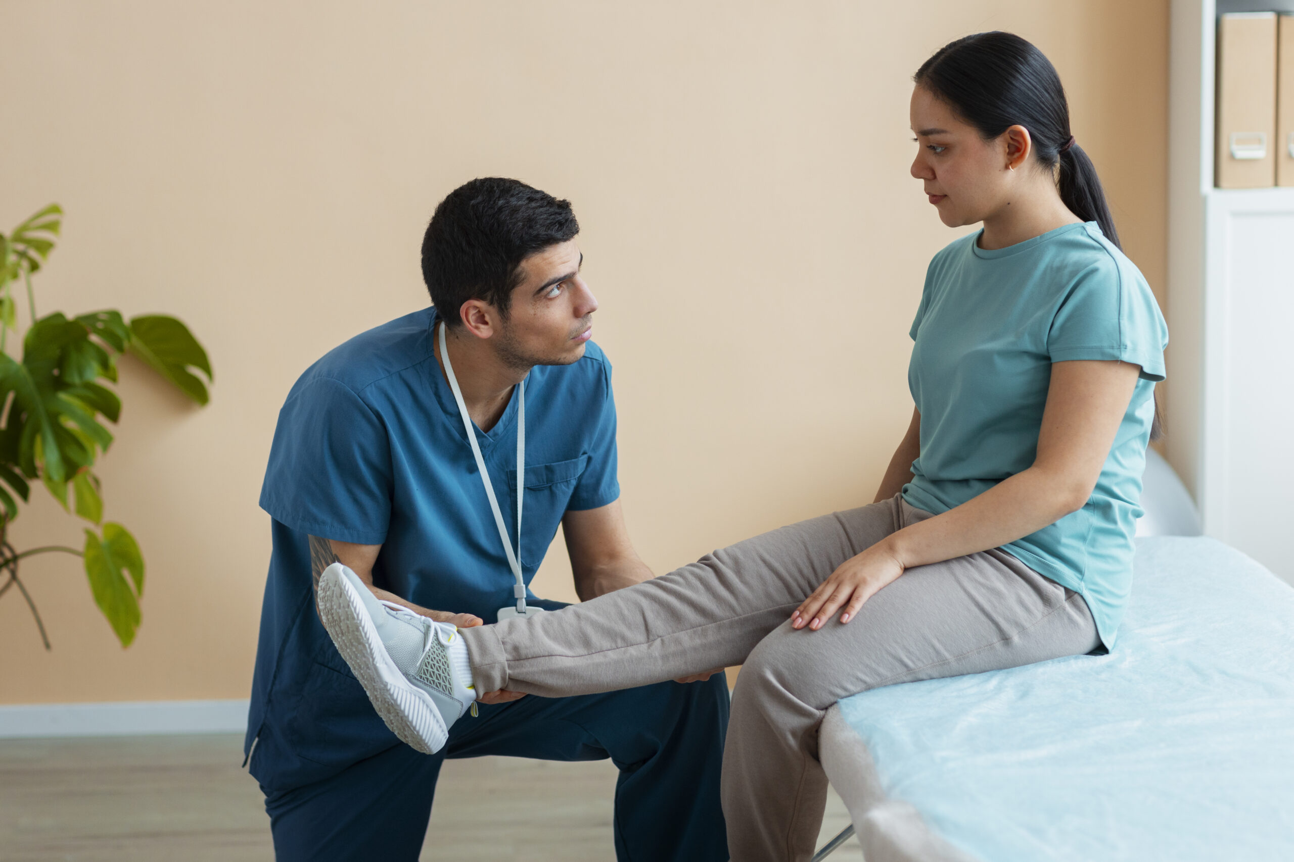 How Physiotherapists in Mumbai Help in Post-Surgery Recovery