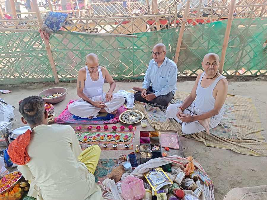 Online Pandit Ji Booking: Make Puja Planning Easier for Your Family