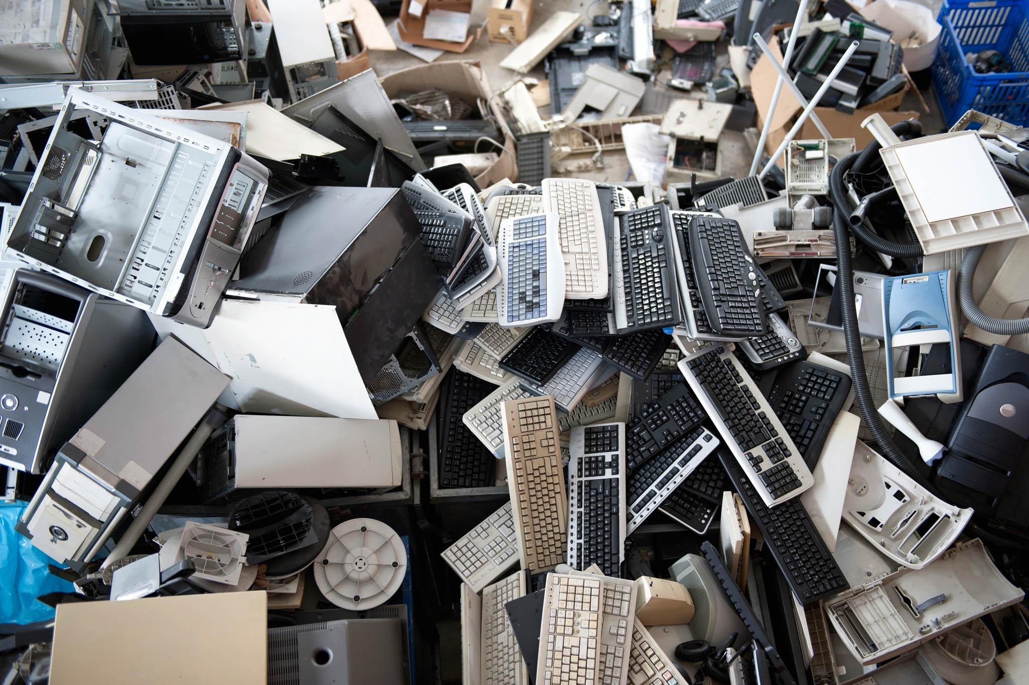 Retired IT Equipment: How Reuse and Material Recovery Work